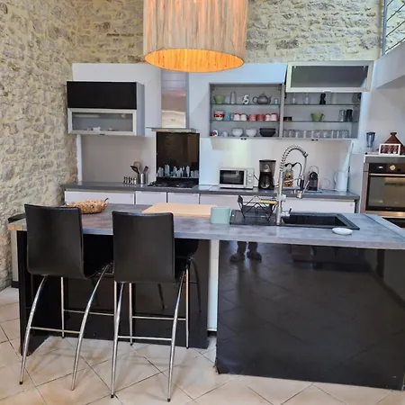 Demeure En Pierre Avec Piscine Privée Villa